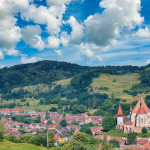 Descoperă Transilvania pe retro-scuter